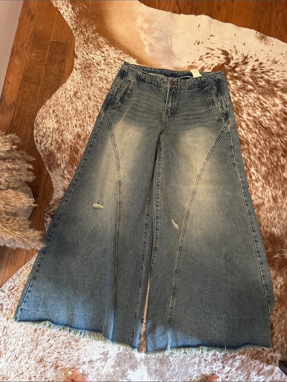 High-Waist Wide Leg Distressed Women’s Jeans — Blue boutique